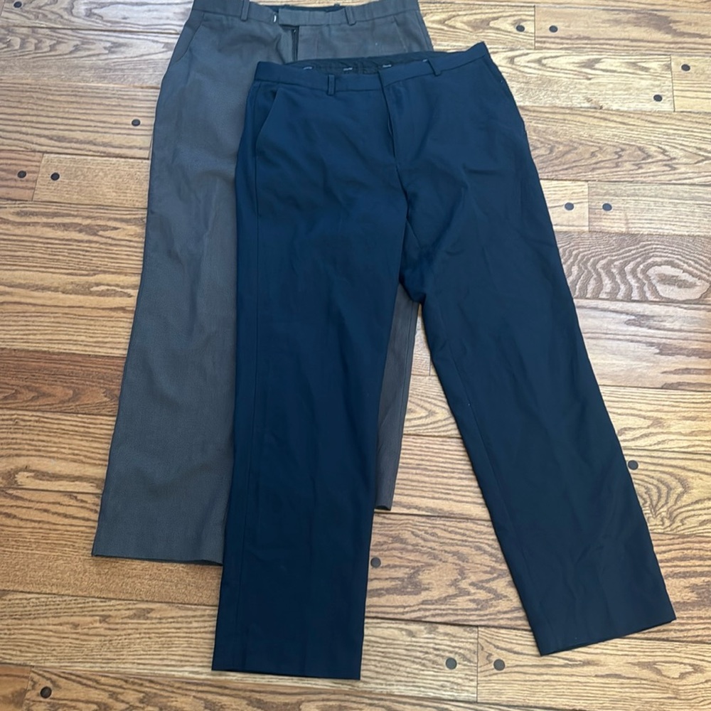 Perry Ellis Calvin Klein men’s 33x32 slim fit wrinkle free dress pants 2 pairs